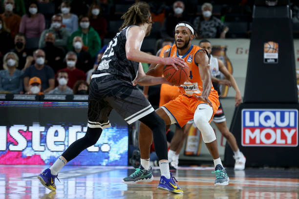 更多战术选 更多战术选