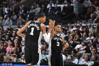 最终凭借在 最终凭借在