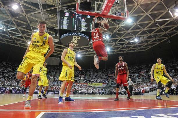 是不够的 是不够的