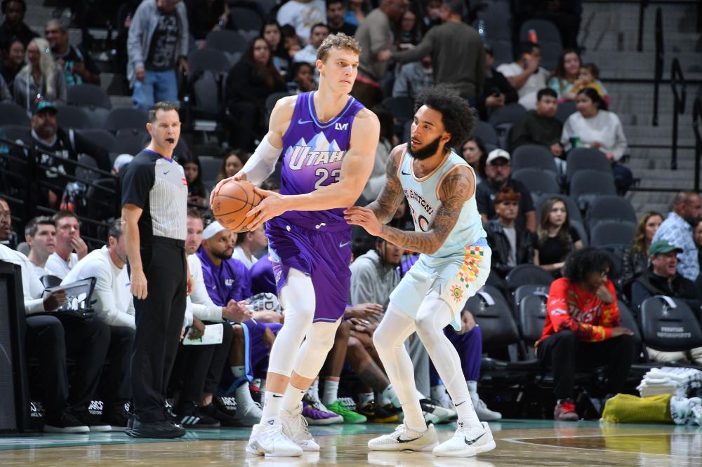 足坛金潮 足坛金潮