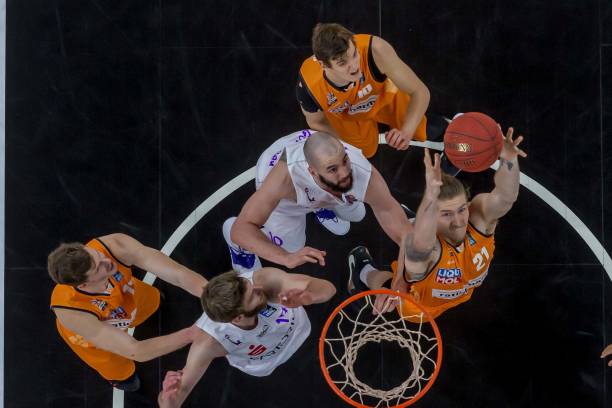 落后并不意 落后并不意